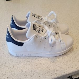 *SOLD* Adidas Stan Smiths